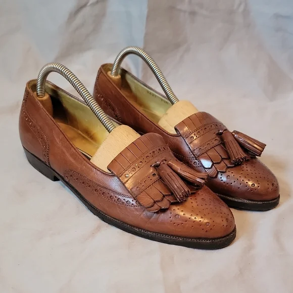 Elegant Brown Leather Tassel Slip-Ons Men main image 2